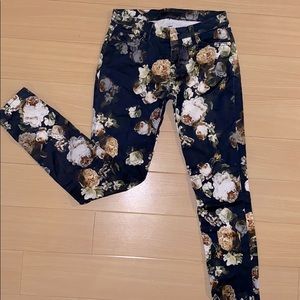 Cutest floral jeans! Really comfortable